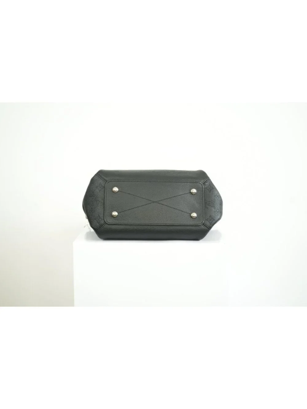 Louis Vuitton Black Monogram Mahina Haumea Perforated Calfskin Leather